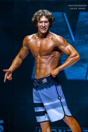 MEN`S PHYSIQUE ЮНИОРЫ